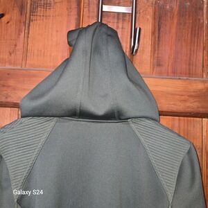 Tek Gear Women's Olive Green Quilted Camo Full Zip Hoodie Jacket Size M